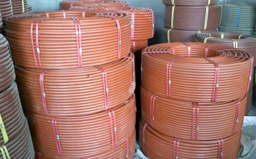 提升工程安全：聚乙烯(RPE)阻燃靖远穿线管在现代建筑中的应用